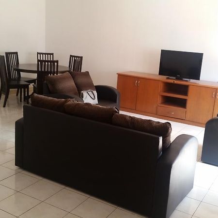 T & H Vacation Condo @Marina Court Kota Kinabalu Buitenkant foto